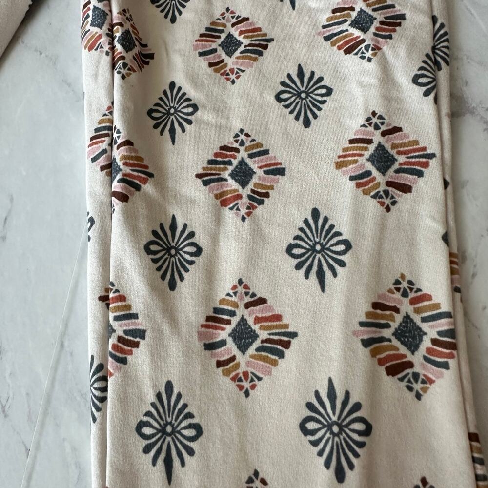Joyfolie leggings sz 10 Victoria ruffled edge ecru girls patterned